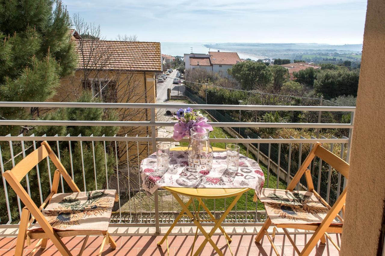 S300 - Sirolo, Trilocale Vicino Al Centro Con Vista Mare Apartment Exterior photo
